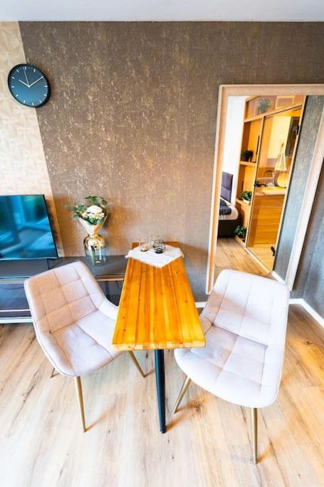 Golden Nugget Inkl Wlan, Parkplatz Lejlighed Detmold Eksteriør billede